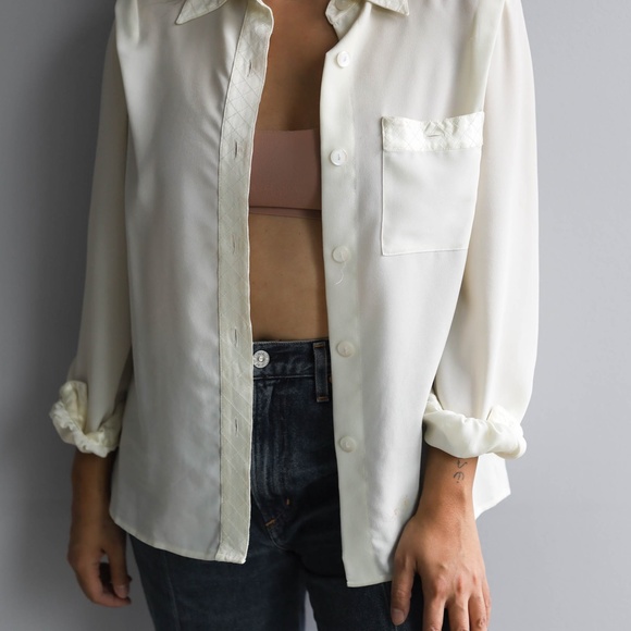 Vintage Sleek Button up Blouse (Liz Claiborne) - Picture 4 of 8